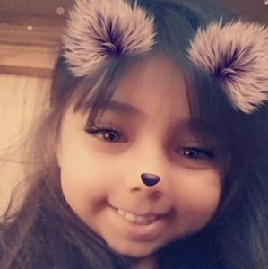 Meet your Posher, Zury